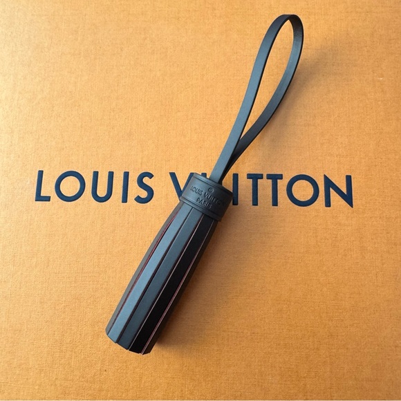 Louis Vuitton Accessories - Louis Vuitton Leather Croissette Tassel Bag Charm Key Holder Authentic